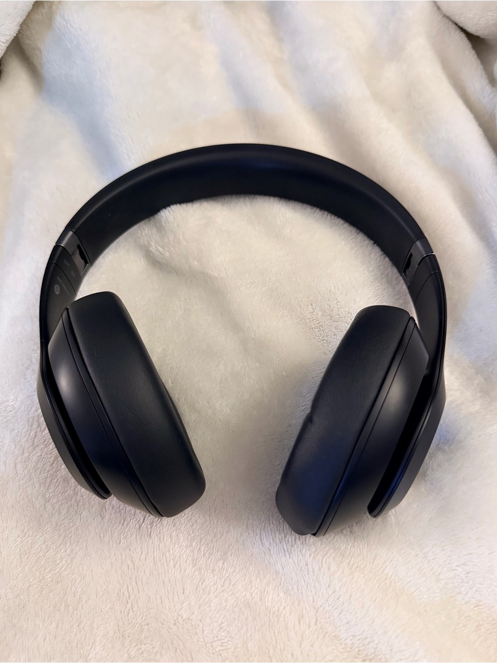 Beats Studio Pro Headphones - Black